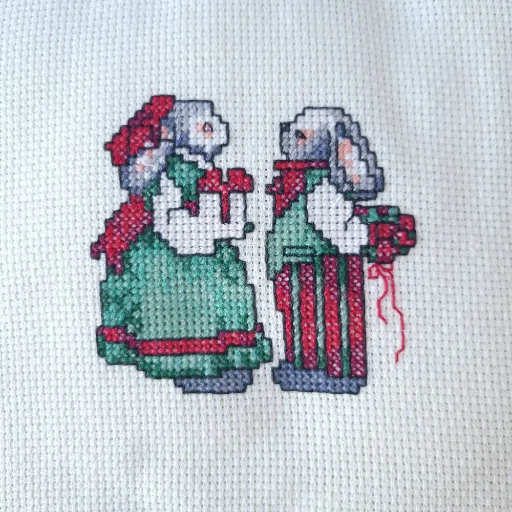 Vintage Handmade Cross Stitch Mouse Holiday Christmas Pillow Decorative